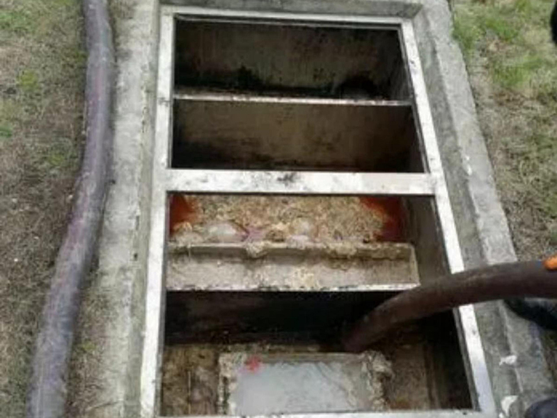 杏花岭隔油池清理